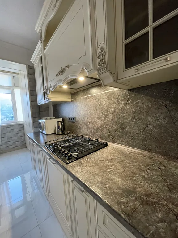 Уютная квартира в центре города рядом с фонтаном и с видом на крепость