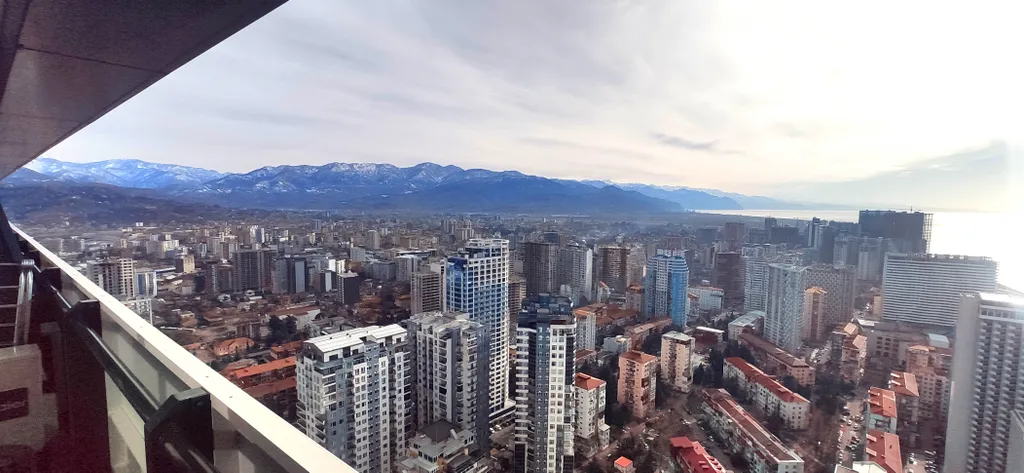 Апартамент-студио в Орби-сити с прямым видом на море