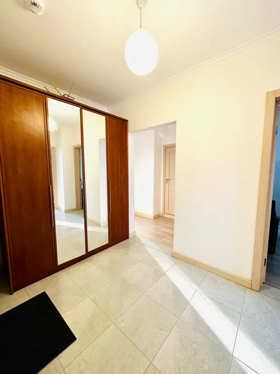 Вместительная двух комнатная квартира