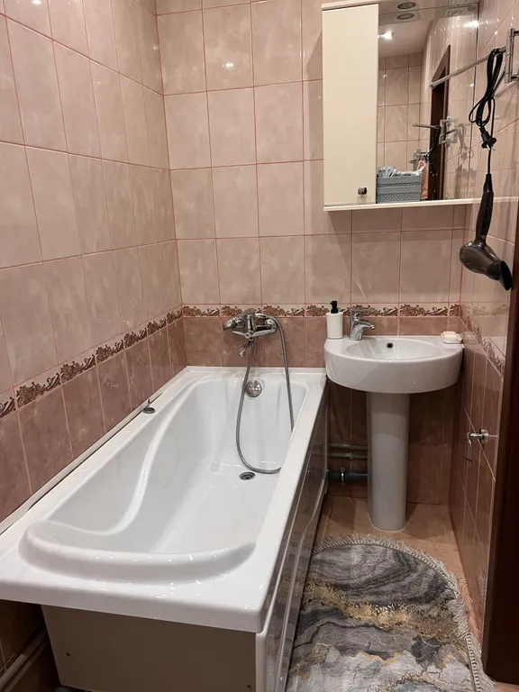 Двухкомнатная квартира недалеко от Монастыря