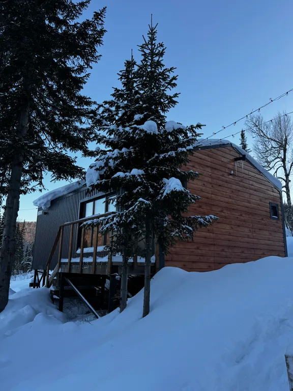 Коттедж Уютный домик с видом на горы — Шерегеш