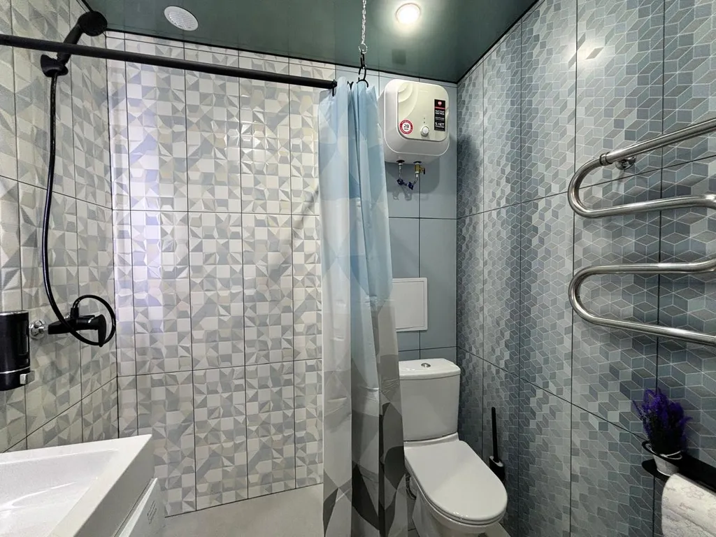 Квартира Потрясающая Студия напротив Политеха, терминала в центре Нефтяников — Омск