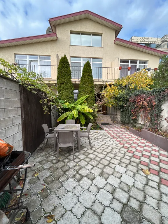 Просторный таунхаус в самом центре Севастополя