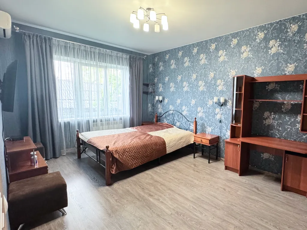 Трёхкомнатная квартира в центре