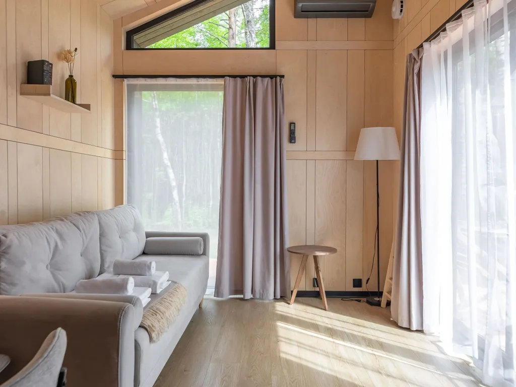 Коттедж Дом в лесу с купелью фурако и мангальной зоной (до 4-х чел) — Глубокое (Каменногорское г/п)