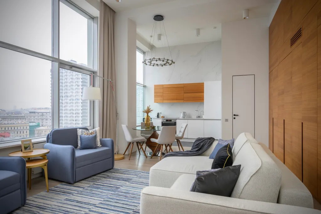 Стильный видовой апартамент в центре