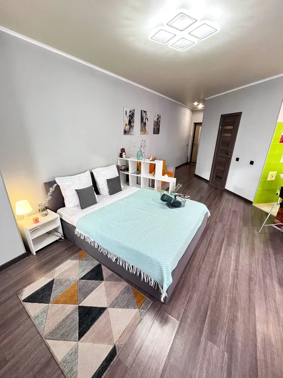 Новая уютная студия с видом на Волгу в центре