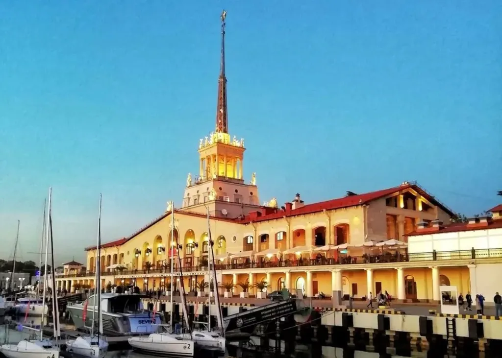 Квартира Апартаменты рядом с Морпортом, Набережной — Сочи