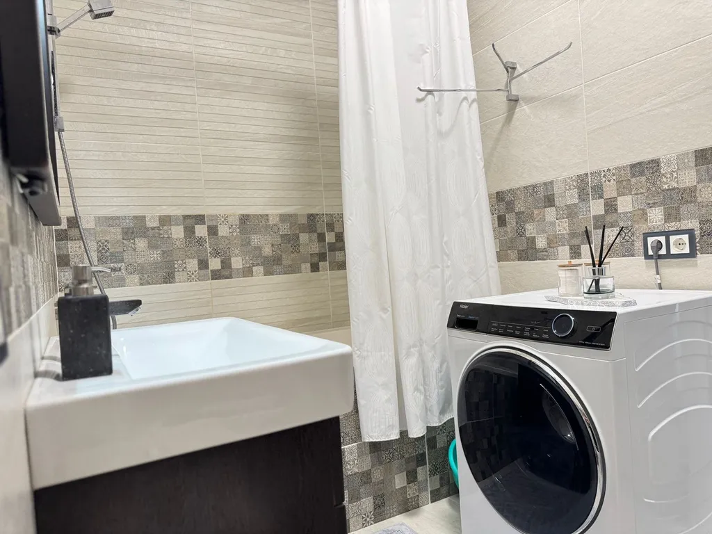 Просторная квартира с шикарным видом рядом с центральной набережной