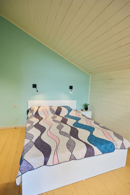 Уютный двухэтажный дом