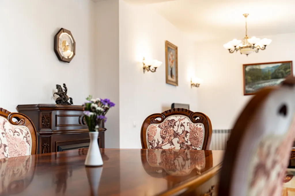 Дизайнерские апартаменты с кухней