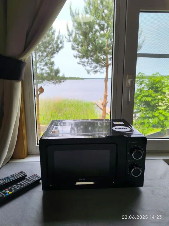 Дом на берегу с видом на Селигер