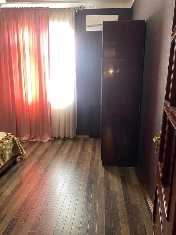 6-комнатный Дом