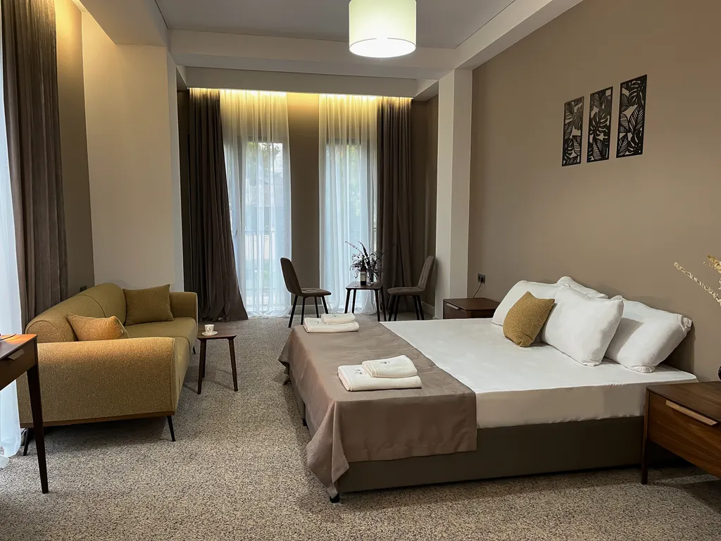 Апартаменты на набережной центра города