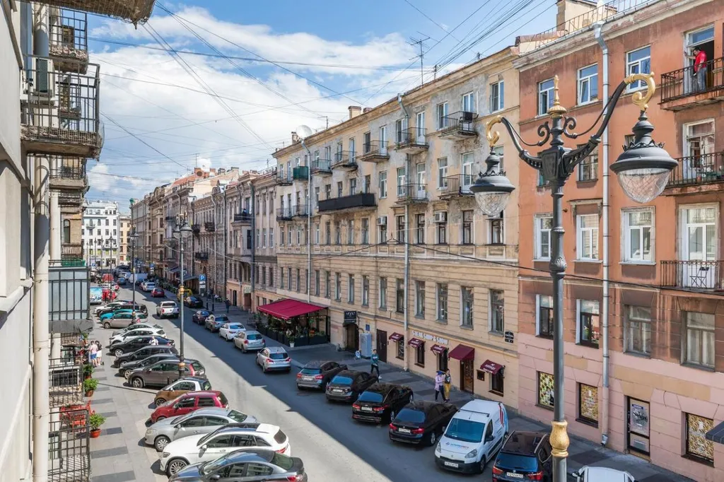 Квартира Апартаменты с балконом и видом на ул. Рубинштейна — Санкт-Петербург