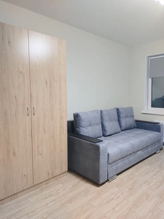 Уютная студия в новом доме с красивым видом из окна: Орджоникидзе 19/2