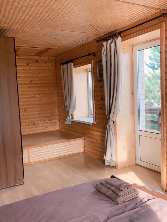 Дом с камином и садом! Две минуты до пляжа!