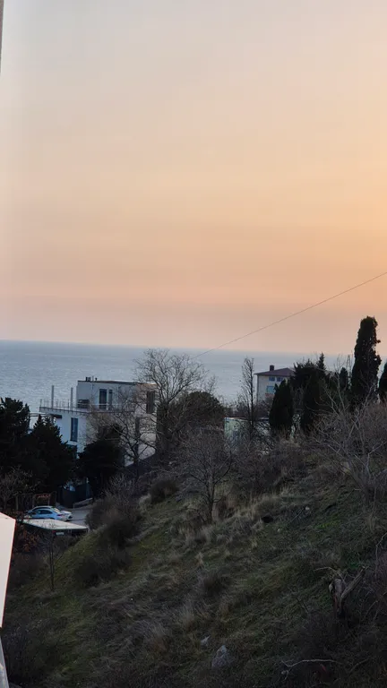 Уютная студия для отдыха — среди моря, гор и реликтовой природы