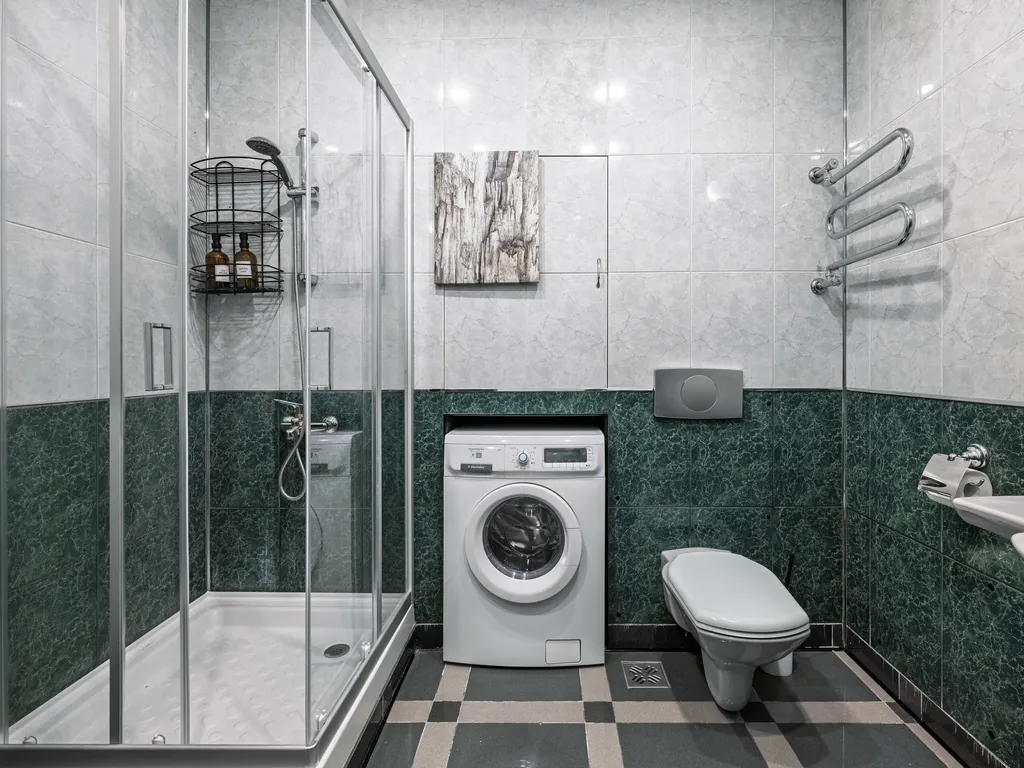 Четырехкомнатная квартира в элитном доме на Тверской