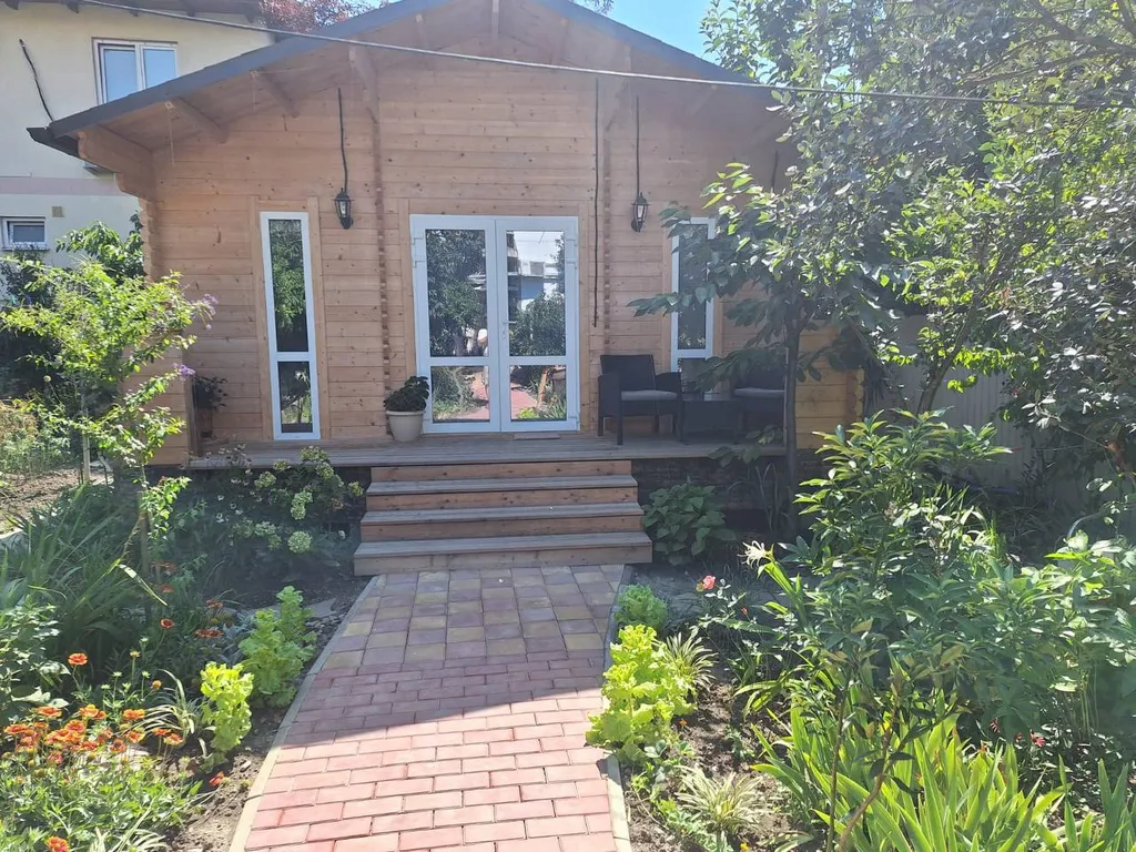 Коттедж Домик в саду — аренда посуточно в Адлер