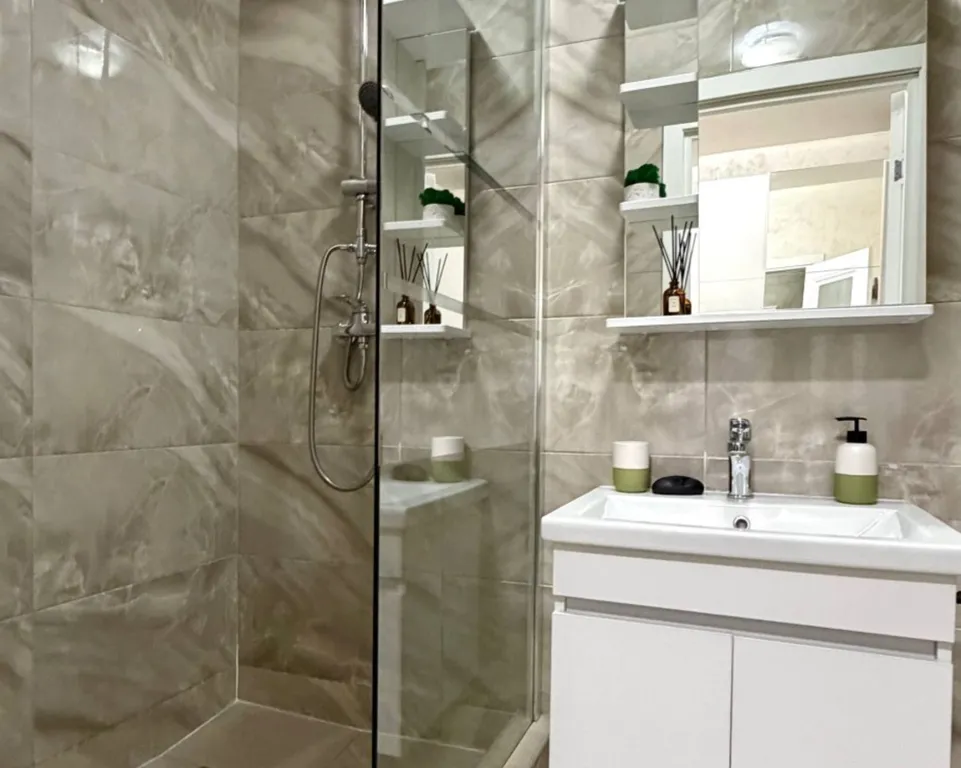 Студия на бульваре