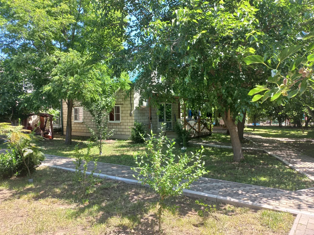 Коттедж Оазис — аренда посуточно в Голубицкая