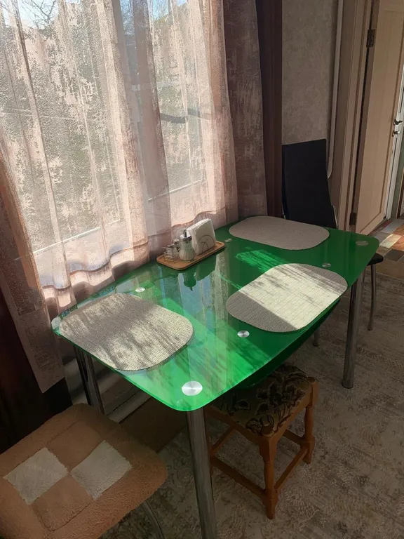 Полдома в центре города недалеко центр. рынок, удобный выезд в горы