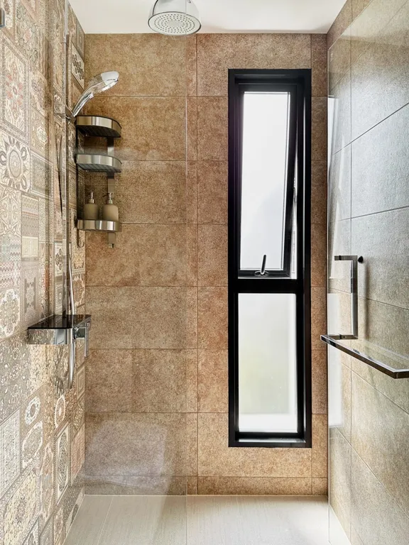 Title V Poolside, Rawai beach