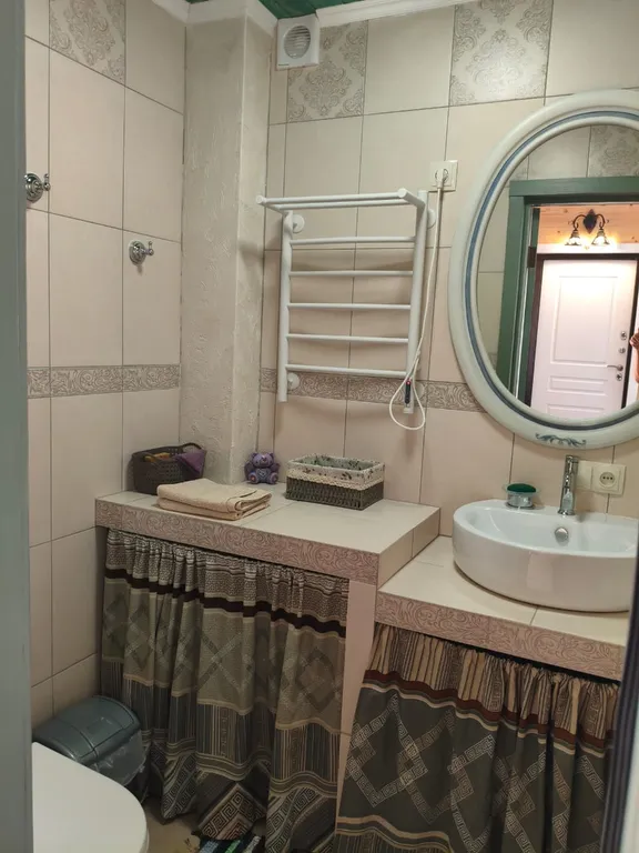 Двухэтажный дом Азазель в лесу