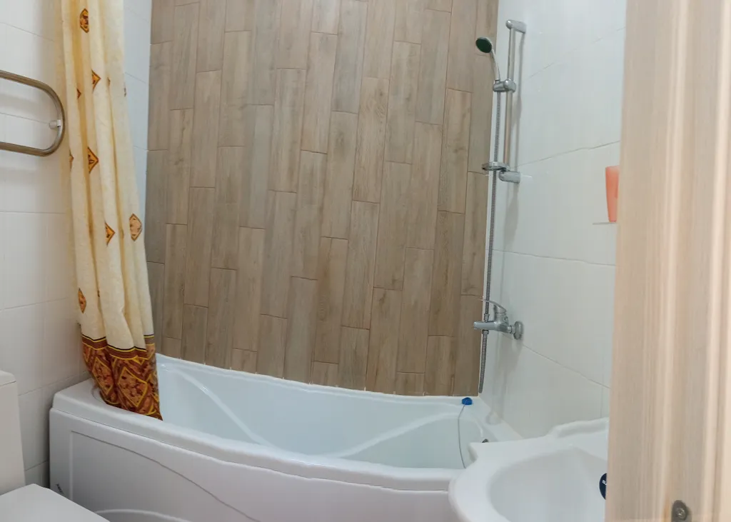 Уютная студия с видом на горы с бассейном