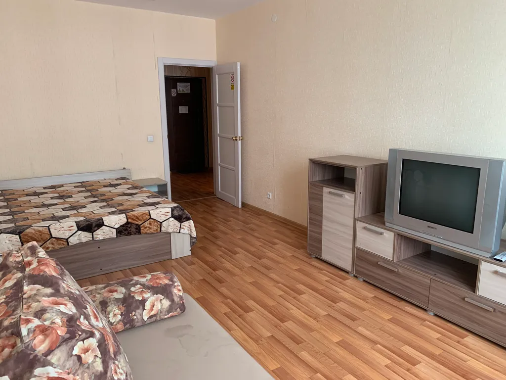 Квартира Квартира на 14 этаже, неподалеку от ТРЦ Red Sail — Красноярск