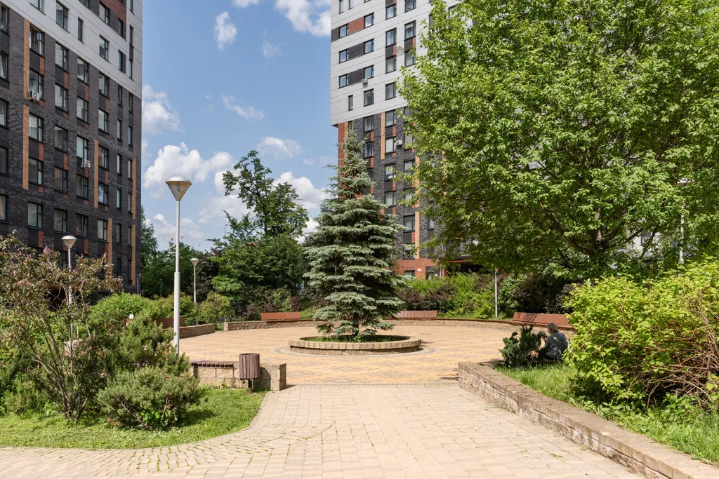 Просторная двушка рядом с Арена Плэй и метро Новомосковская