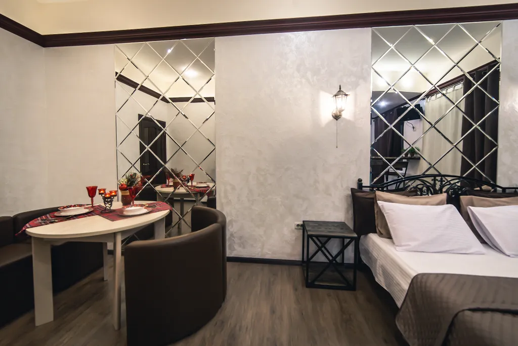 Стильная квартира - студия в стиле provence с джакузи