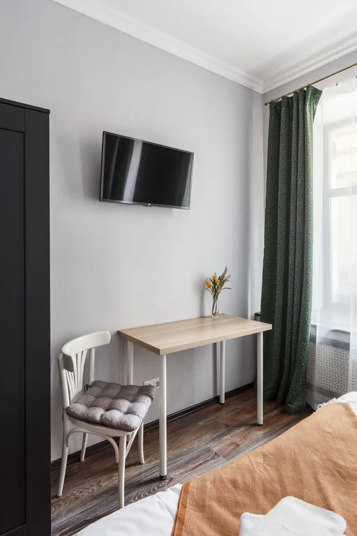 Квартира Комната с санузлом и видом во двор у Исаакиевского собора — Санкт-Петербург