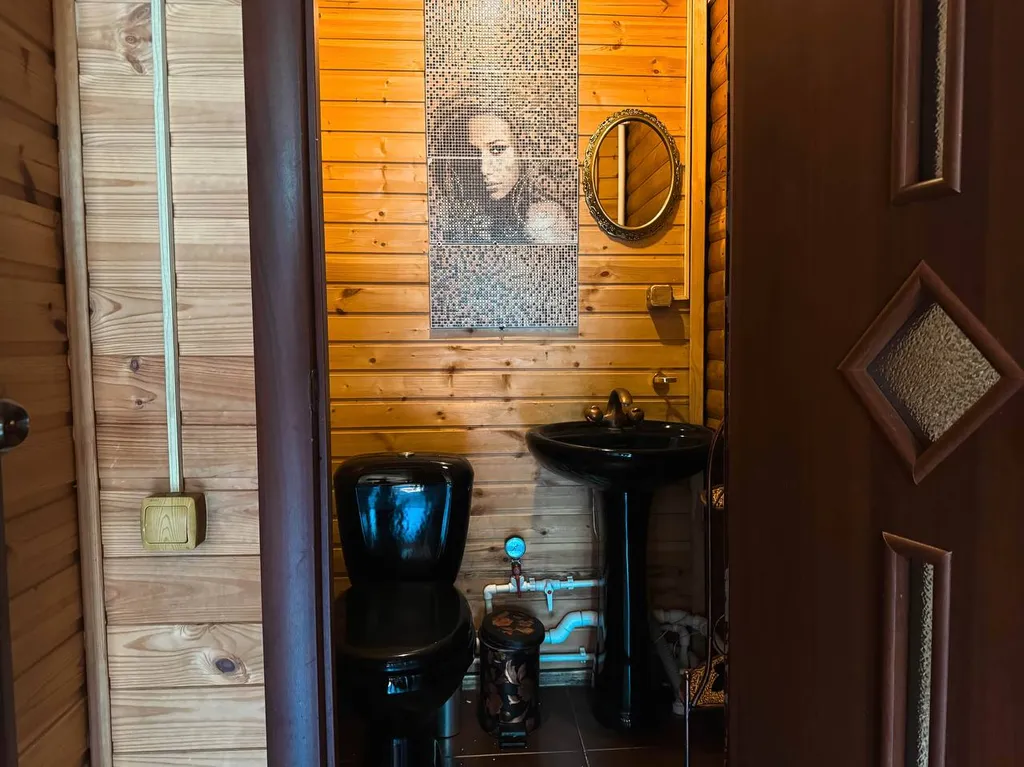 Коттедж у реки с баней