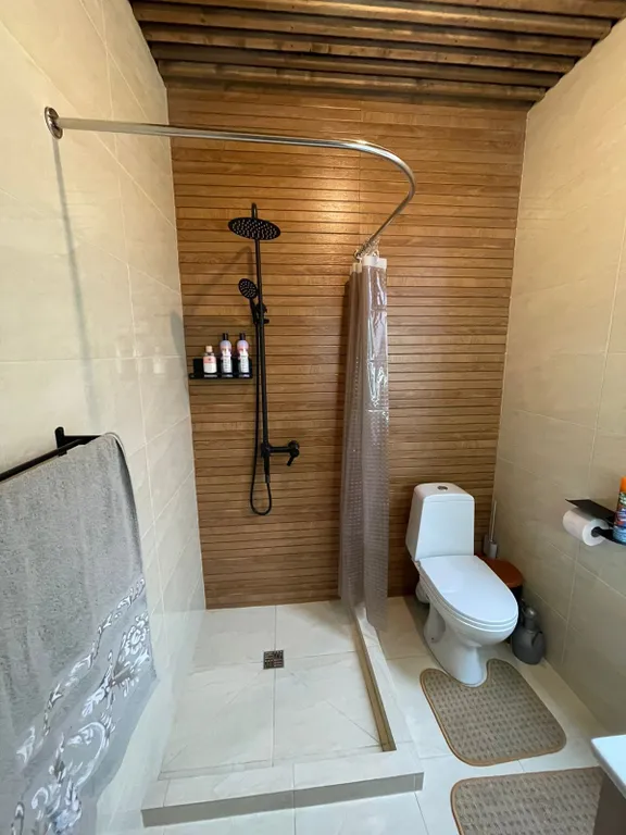 Дом у моря с видом на море