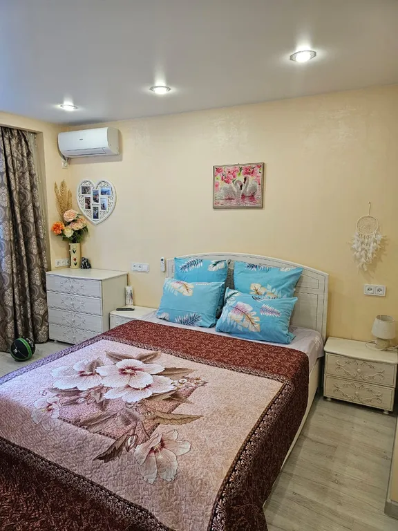 Квартира после ремонта, мебель и техника вся новая