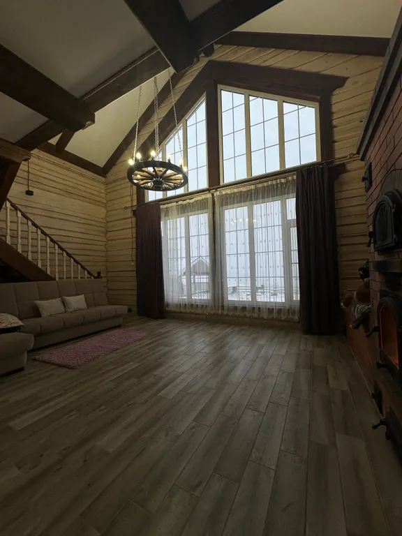 Уютный Дом на горе со вторым светом