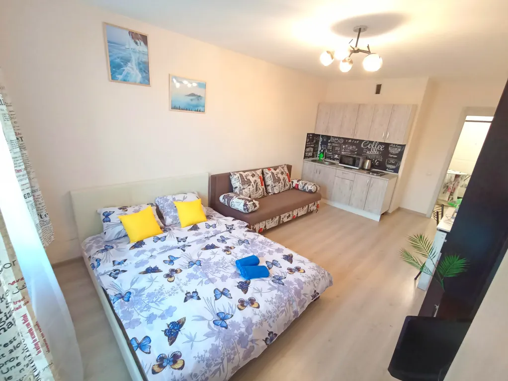 Светлая студия