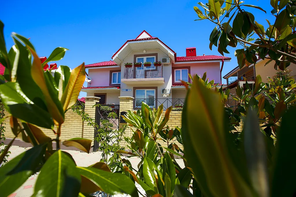 Коттедж Таунхаус в самом лучшем районе — аренда посуточно в Сириус