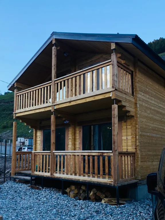 Сказочный двухэтажный коттедж в Терсколе - ваше окно в горное чудо — аренда посуточно в Терскол