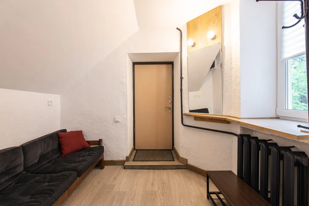 Квартира Квартира в центре с отдельным входом и своей парковкой под окном — Ярославль