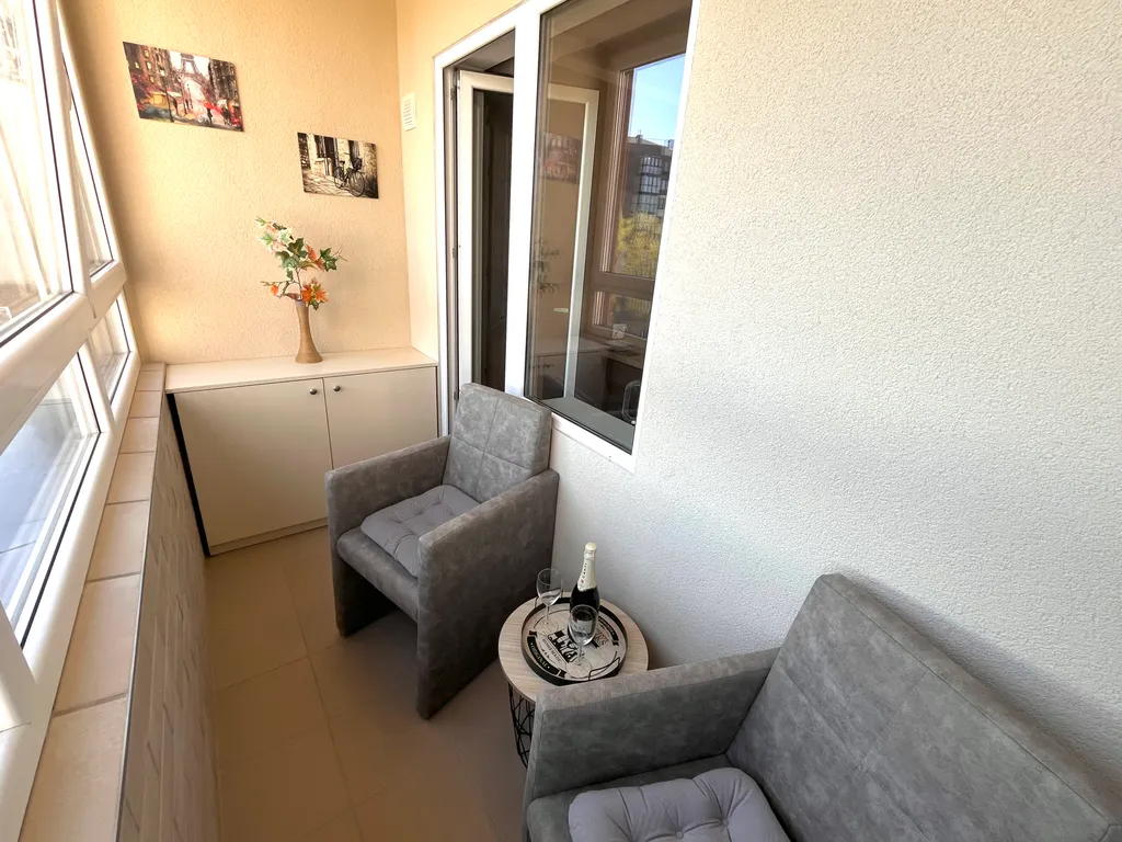 Просторная новая квартира для семейного отдыха в 10 минутах от моря