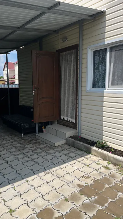 Коттедж Уютный дом — аренда посуточно в Голубицкая