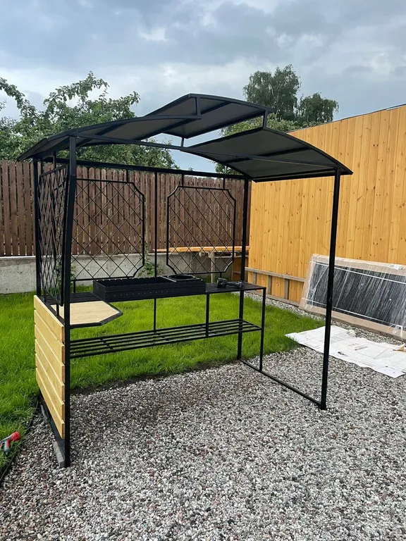 Дом у озера