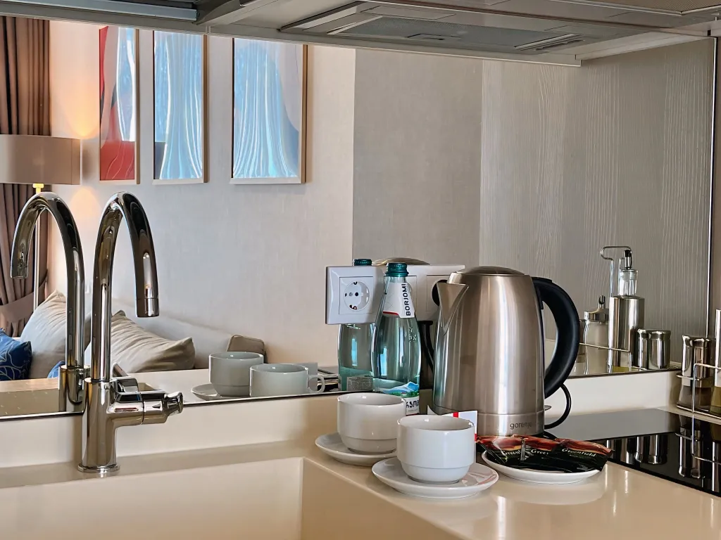 Апартамент в здании Марриотт с видом на море и закат