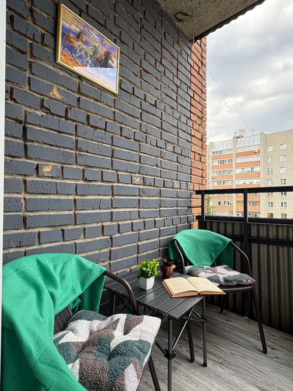 Однокомнатная квартира с уютным балконом