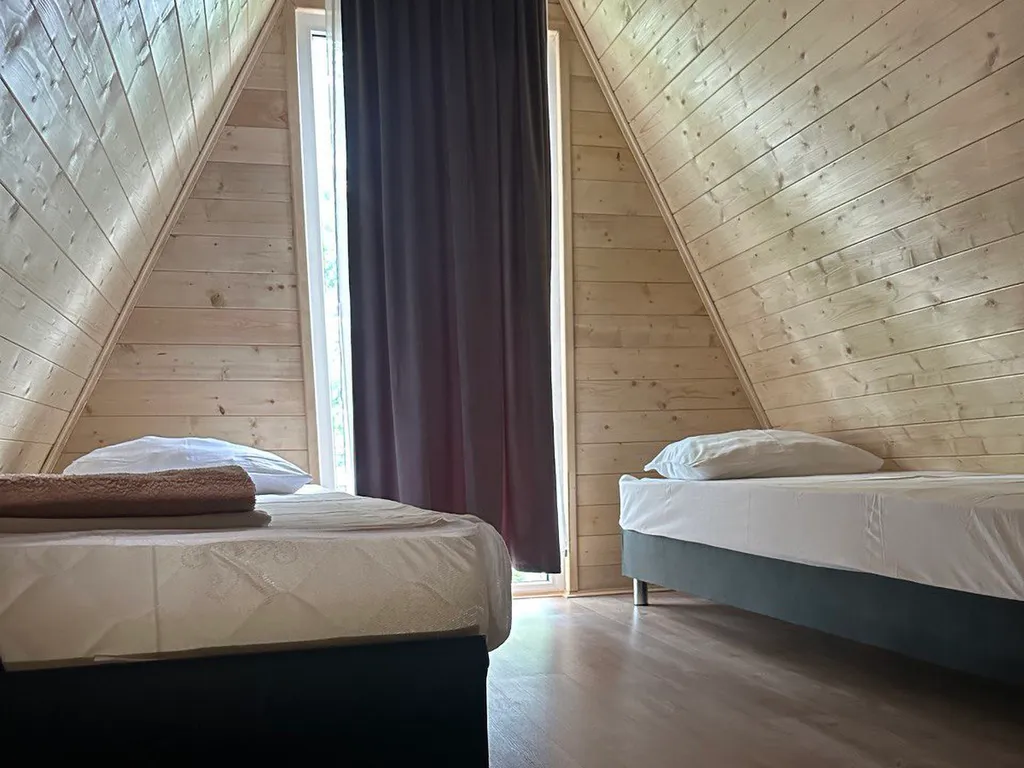 Коттедж А-фрейм шале — Бжид