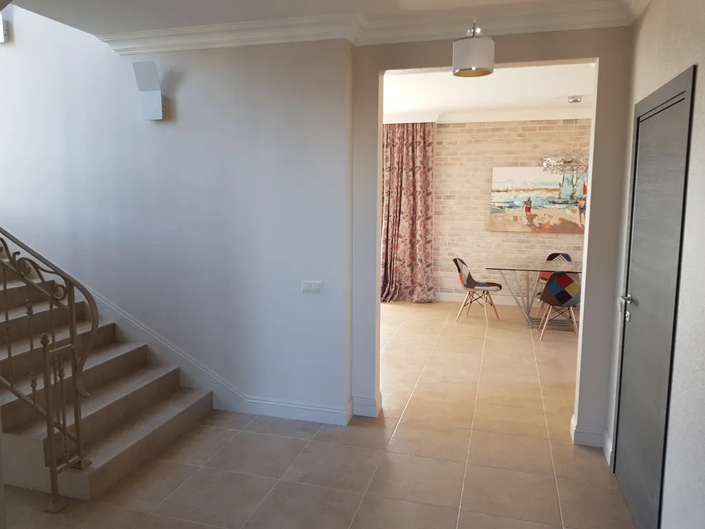 Вилла на 3 линии от моря