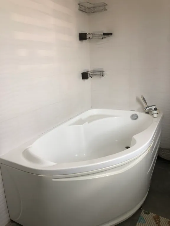 Дом в черте города в тихом дачном обществе